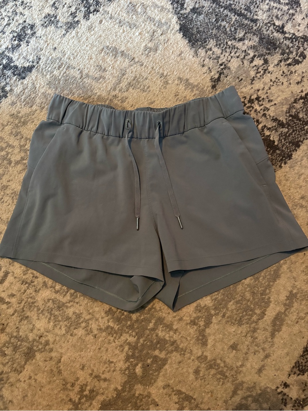 Lululemon On The Fly Short *Woven *2.5"